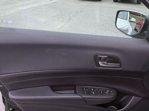 Used 2018 Acura ILX w/ Special Edition Package FWD image 3