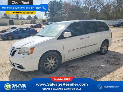 Used 2015 Chrysler Town & Country Touring w/ Driver Convenience Group