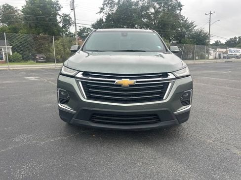 Used 2022 Chevrolet Traverse LT FWD image 6