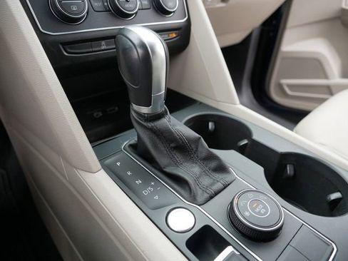 Used 2019 Volkswagen Atlas SE w/ Towing Package image 30