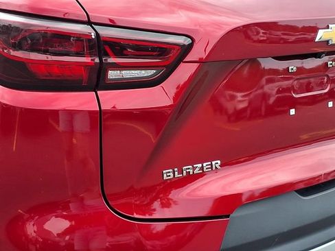 Used 2024 Chevrolet Blazer LT w/ Convenience Package FWD image 24