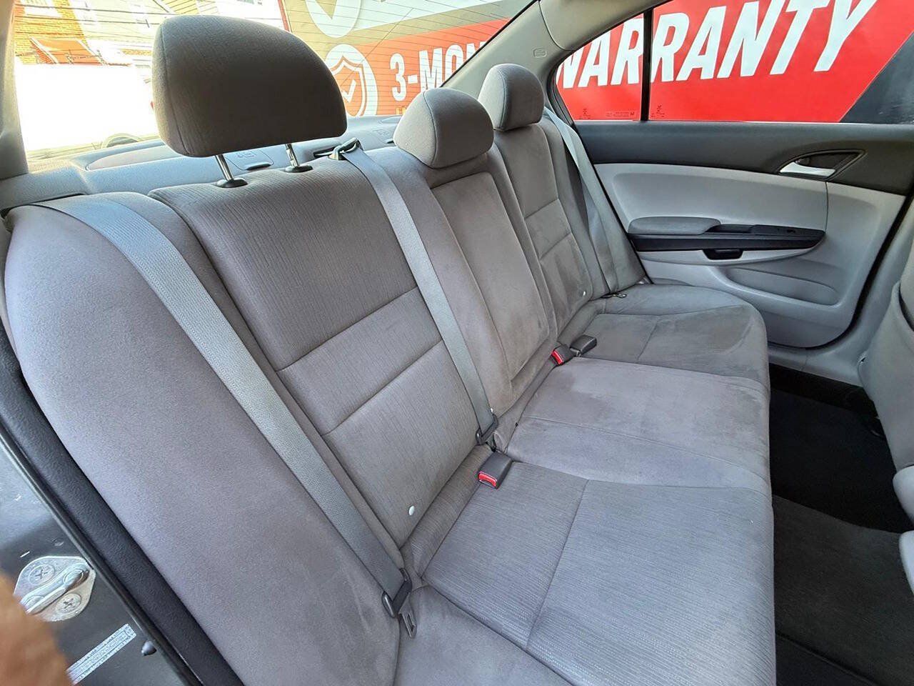 Used 2012 Honda Accord LX image 8