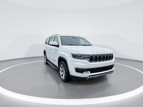 Used 2022 Jeep Wagoneer Series II image 2