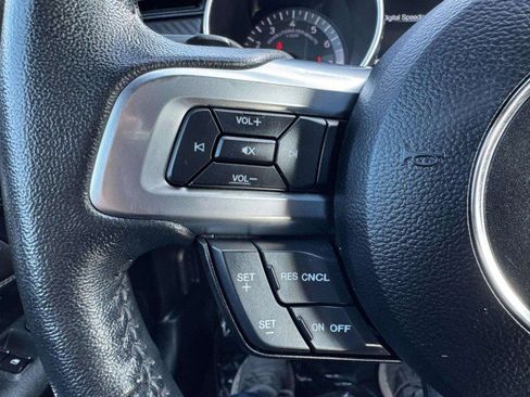 Used 2021 Ford Mustang Coupe image 26