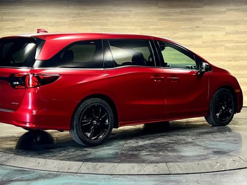 Used 2024 Honda Odyssey Sport image 19