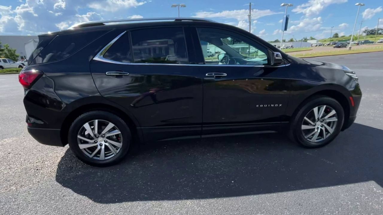 Used 2024 Chevrolet Equinox Premier FWD image 9