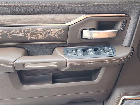 New 2026 RAM 2500 Limited AWD/4WD image 21