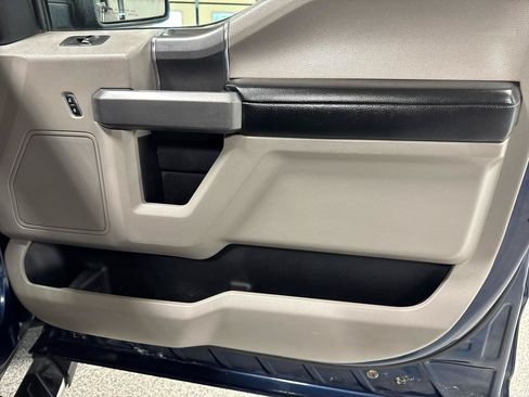 Used 2016 Ford F150 XLT w/ Equipment Group 302A Luxury AWD/4WD image 11