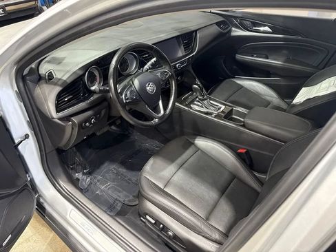 Used 2018 Buick Regal Essence w/ Sights and Sounds Package AWD/4WD image 96