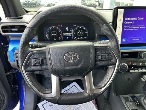 Used 2024 Toyota Tacoma TRD Off-Road image 15