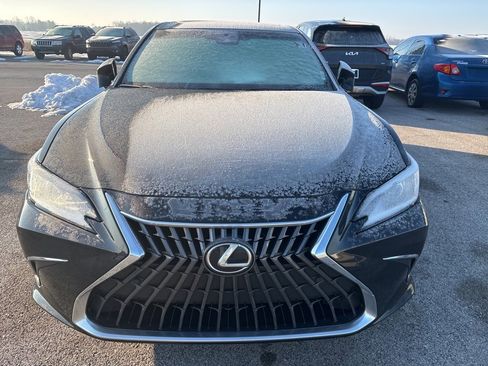 Used 2023 Lexus ES 350 w/ Premium Package image 4