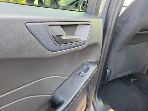 Used 2024 Ford Escape Active AWD/4WD image 13