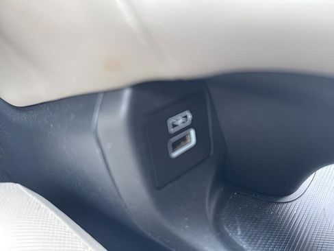 Used 2023 Honda HR-V LX image 32