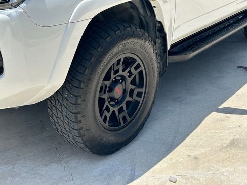 Used 2024 Toyota 4Runner TRD Pro AWD/4WD image 9