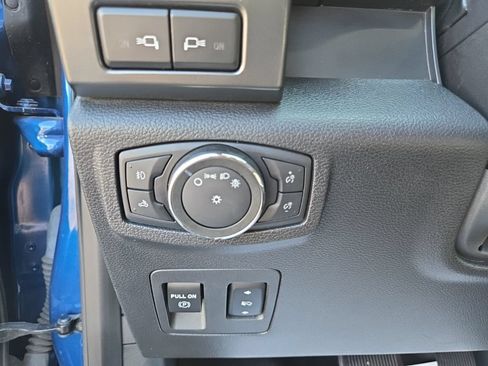 Used 2018 Ford F150 XLT w/ Equipment Group 302A Luxury AWD/4WD image 16