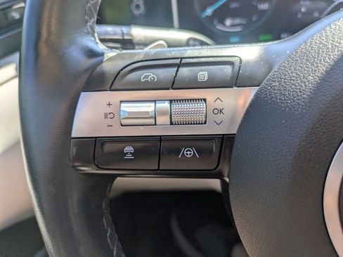 Used 2025 Hyundai Tucson Limited AWD/4WD image 24