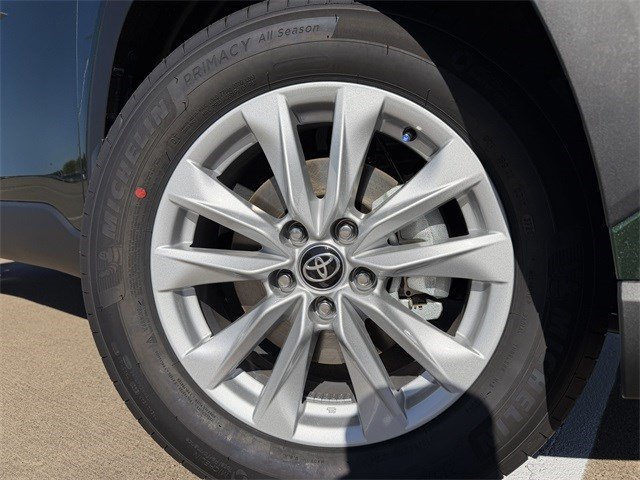 New 2026 Toyota Corolla Cross LE FWD image 10