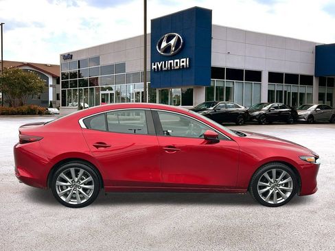 Used 2019 MAZDA MAZDA3 Sedan w/ Preferred Package image 6