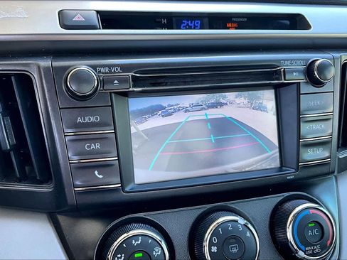 Used 2014 Toyota RAV4 LE FWD image 27