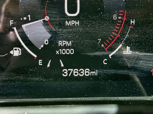 Used 2025 GMC Terrain Elevation AWD/4WD image 19