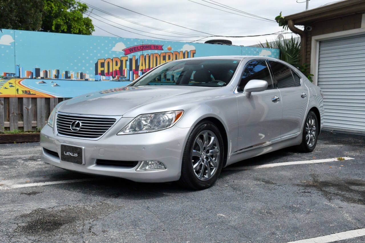 Used 2008 Lexus LS 460 RWD image 1