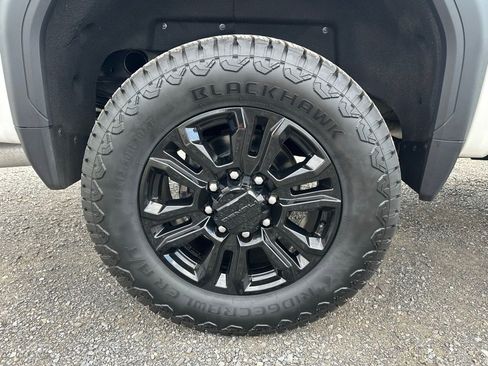 Used 2025 GMC Sierra 2500 Denali Ultimate image 21