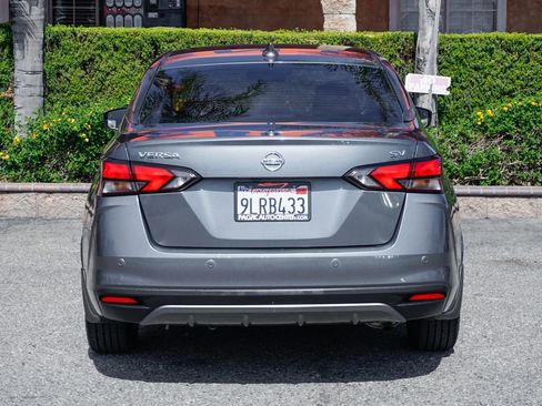 Used 2021 Nissan Versa SV image 7