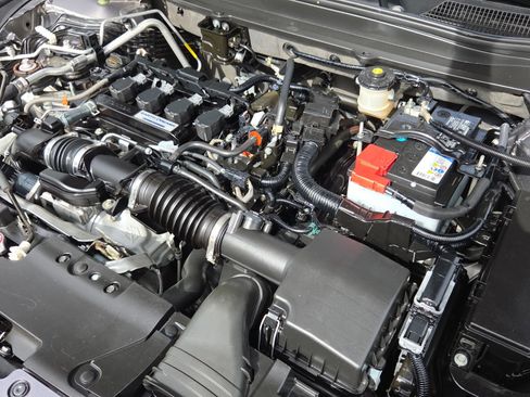 Certified 2018 Honda Accord Sport image 25