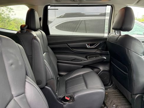 Used 2023 Subaru Ascent Limited AWD/4WD image 9