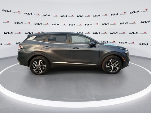 Certified 2023 Kia Sportage EX FWD image 9