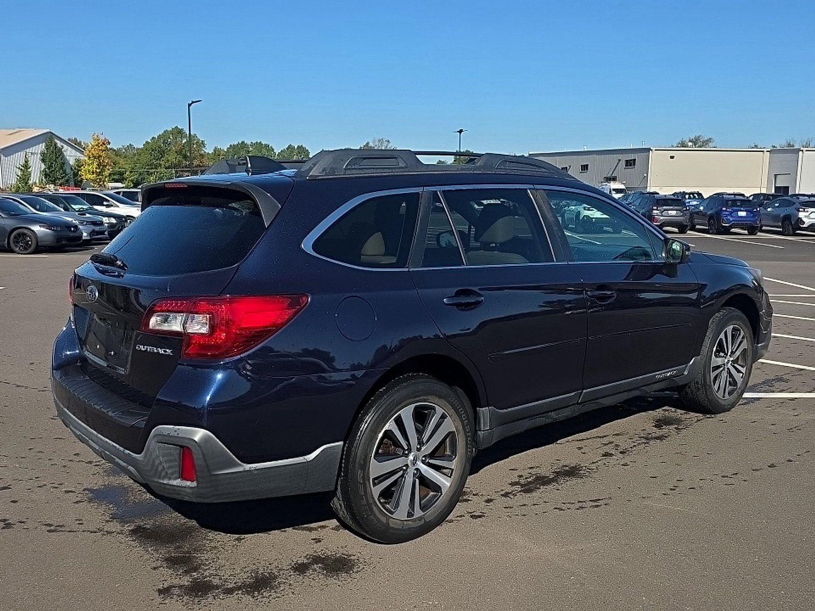 Used 2018 Subaru Outback 2.5i Limited AWD/4WD image 4