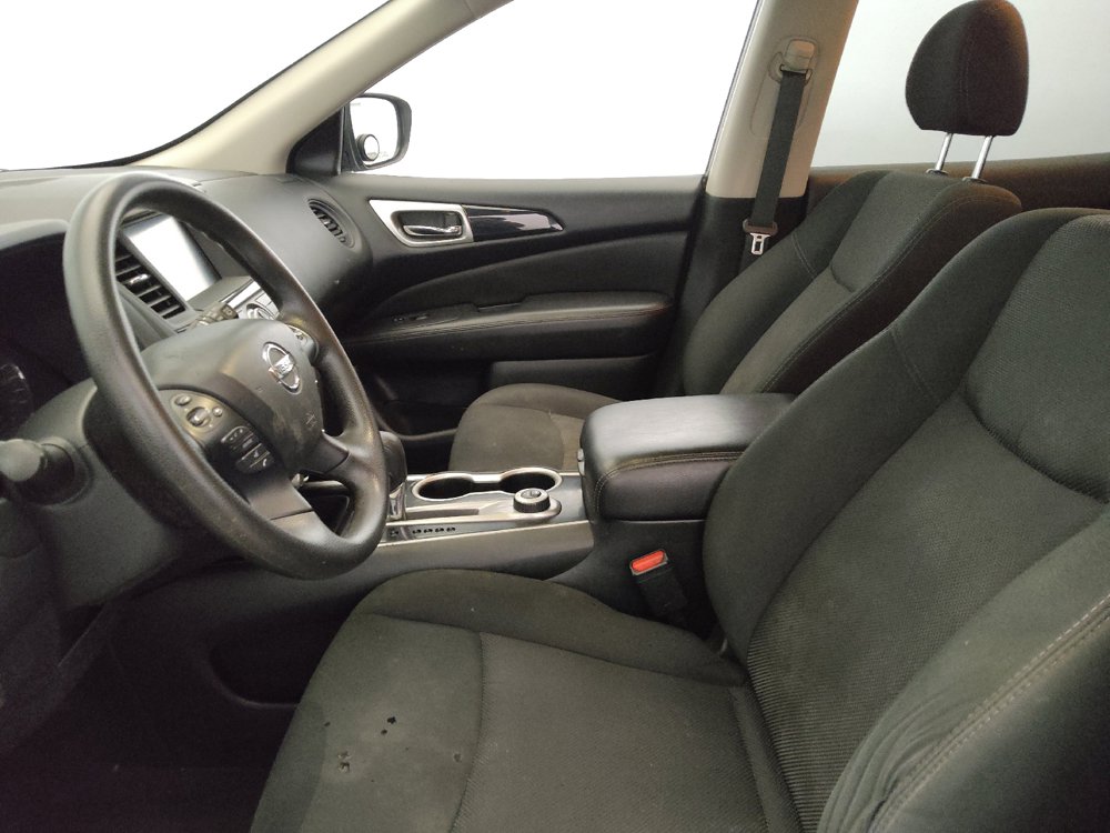 Used 2020 Nissan Pathfinder S AWD/4WD image 17