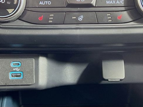 Certified 2024 Ford Maverick XLT w/ XLT Luxury Package image 24