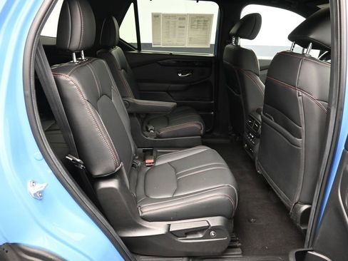 Used 2025 Honda Pilot TrailSport image 26