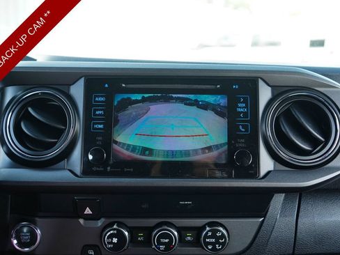 Used 2019 Toyota Tacoma TRD Sport w/ Technology Package RWD image 11