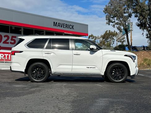 Used 2024 Toyota Sequoia SR5 w/ SR5 Premium Package image 6