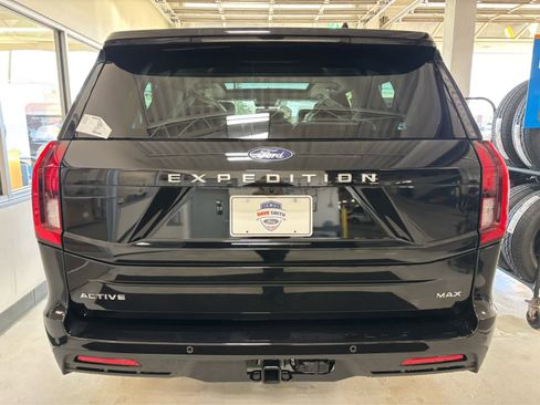 New 2026 Ford Expedition Max Active image 12