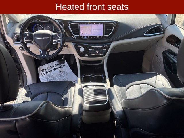 Used 2022 Chrysler Pacifica Limited FWD image 17