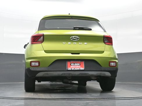 Used 2020 Hyundai Venue SE image 27