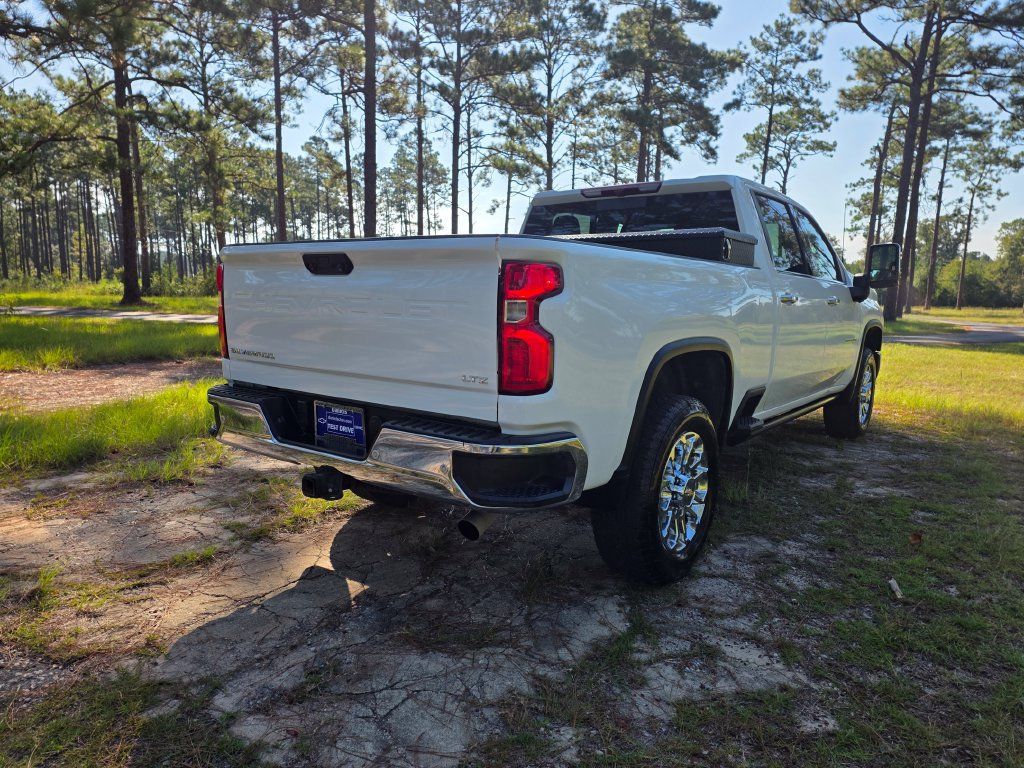 Used 2024 Chevrolet Silverado 2500 LTZ w/ LTZ Plus Package AWD/4WD image 5