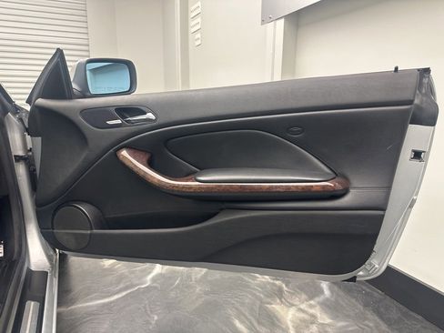 Used 2002 BMW 325Ci Convertible image 9