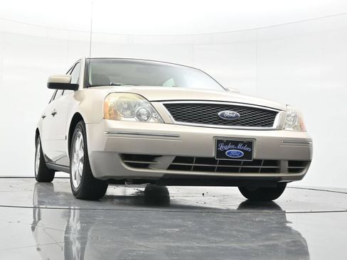 Used 2006 Ford Five Hundred SE FWD image 45
