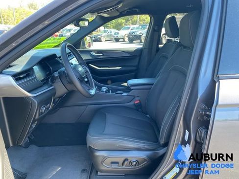 Used 2024 Jeep Grand Cherokee L Laredo w/ Trailer Tow Package AWD/4WD image 28