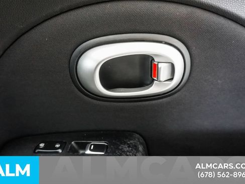 Used 2018 Kia Soul FWD image 36