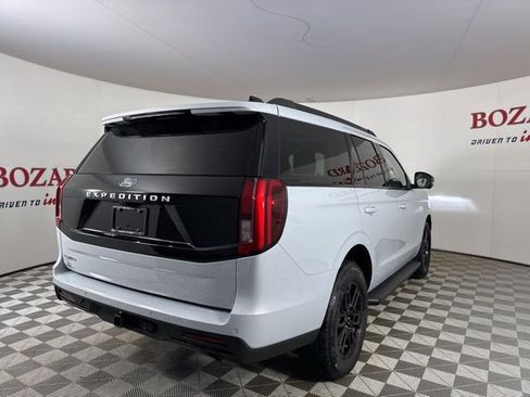 New 2025 Ford Expedition Active image 7