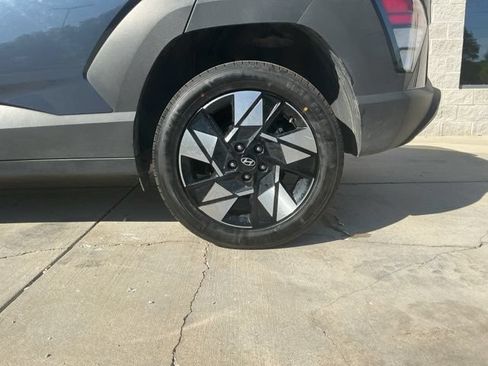 Certified 2025 Hyundai Kona SEL AWD/4WD image 26