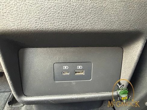 Used 2023 Nissan Rogue SV w/ SV Premium B Package FWD image 30