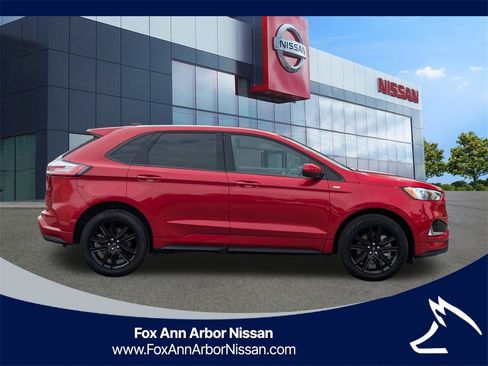 Used 2023 Ford Edge ST-Line image 6