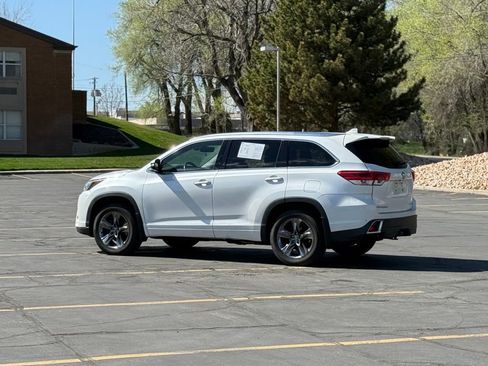 Used 2018 Toyota Highlander Limited Platinum image 7