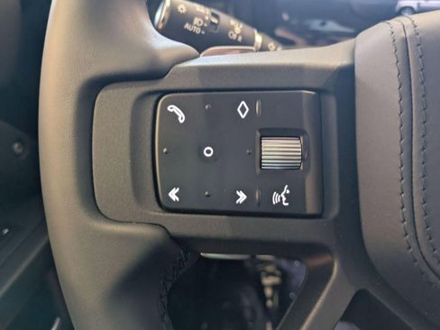 New 2026 Land Rover Defender 90 V8 AWD/4WD image 18